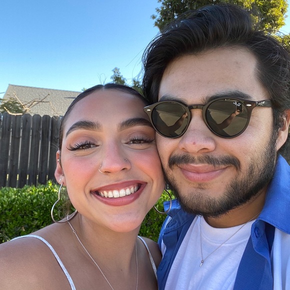 Meet your Posher, Avelina - Picture 1 of 1